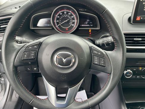 Used 2015 MAZDA MAZDA3 i Touring w/ Technology Package FWD image 13