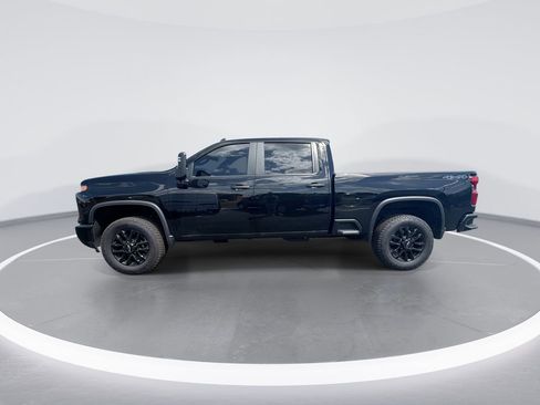 Used 2026 Chevrolet Silverado 2500 Custom w/ Custom Value Package image 5
