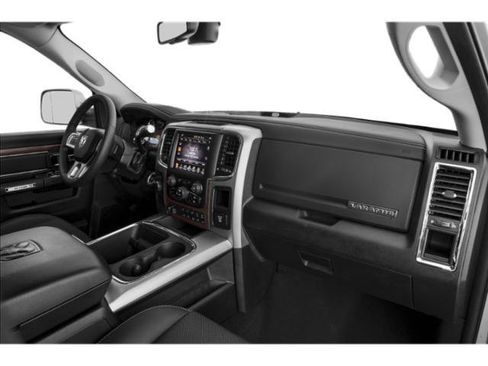 Used 2018 RAM 2500 Laramie w/ Sport Appearance Group AWD/4WD image 19
