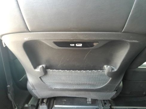 Used 2025 Chrysler Pacifica Select image 29