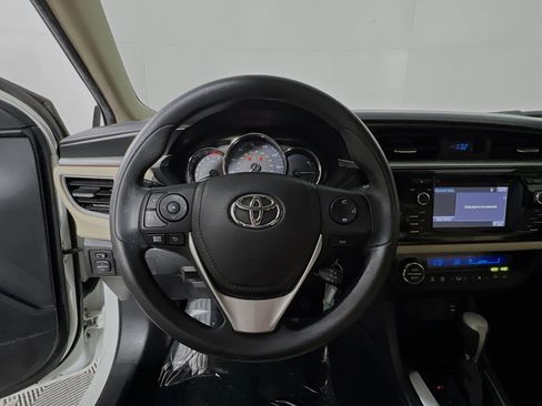 Used 2015 Toyota Corolla LE image 17