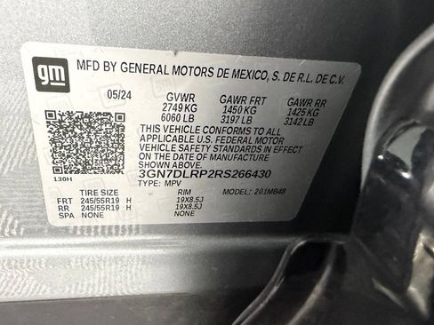 Used 2024 Chevrolet Equinox EV LT FWD image 22