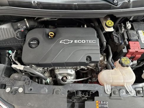 Used 2021 Chevrolet Spark LT image 39