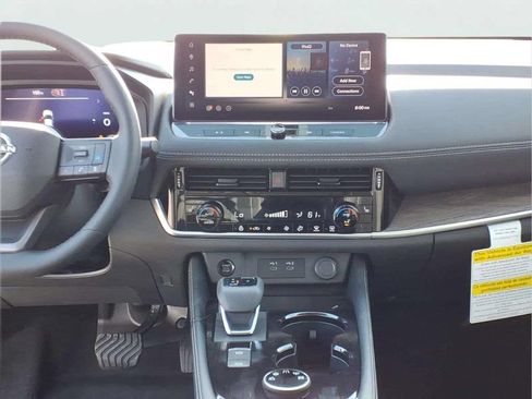 New 2026 Nissan Rogue Platinum AWD/4WD image 15