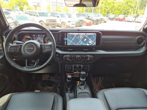 Used 2025 Jeep Wrangler Unlimited Rubicon 392 AWD/4WD image 25