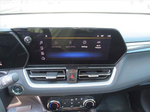 Used 2024 Chevrolet TrailBlazer LT w/ LT Cold Weather Package image 25