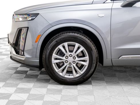 Used 2025 Cadillac XT6 Luxury image 33