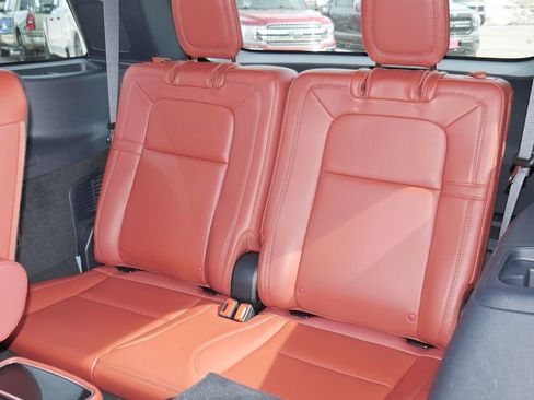 Used 2025 Lincoln Aviator Reserve w/ Equipment Group 201A image 24