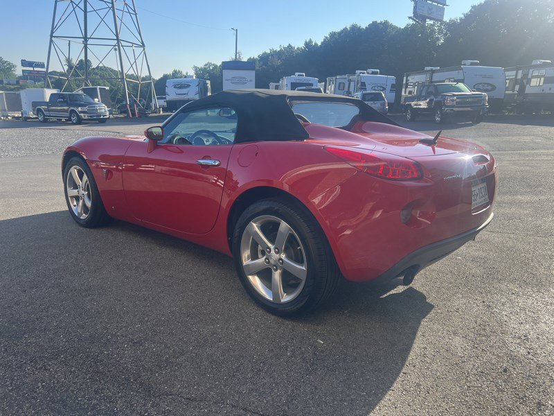 Used 2008 Pontiac Solstice GXP w/ Premium Package RWD image 4