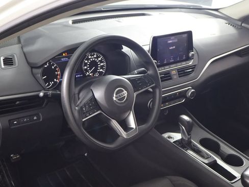 Used 2019 Nissan Altima 2.5 S FWD image 19