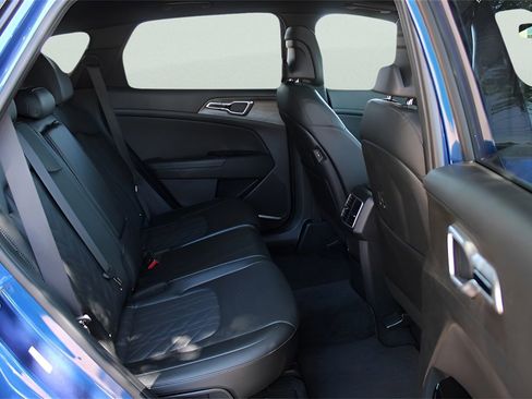 Used 2024 Kia Sportage X-Line w/ X-Line Premium Package image 31