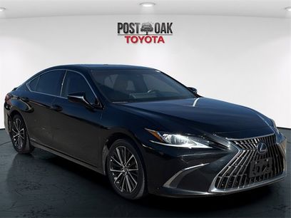 Used 2022 Lexus ES 300h w/ Premium Package