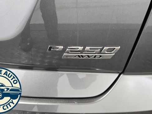 Used 2020 Jaguar E-PACE Base image 33