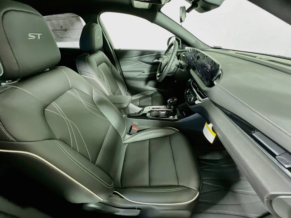 New 2026 Buick Envista Sport Touring w/ Studio Series FWD image 22