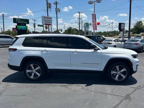 Used 2021 Jeep Grand Cherokee L Limited AWD/4WD image 2