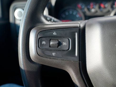 Used 2020 Chevrolet Silverado 1500 Custom Trail Boss w/ Custom Convenience Package AWD/4WD image 38