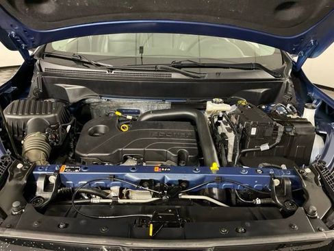 Used 2024 GMC Terrain SLT w/ Elevation Edition image 45