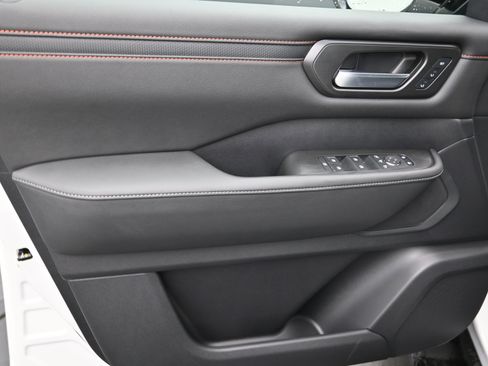 New 2025 Nissan Armada PRO-4X w/ Pro-4X Premium Package image 11