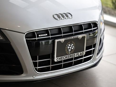 Used 2011 Audi R8 V10 image 3