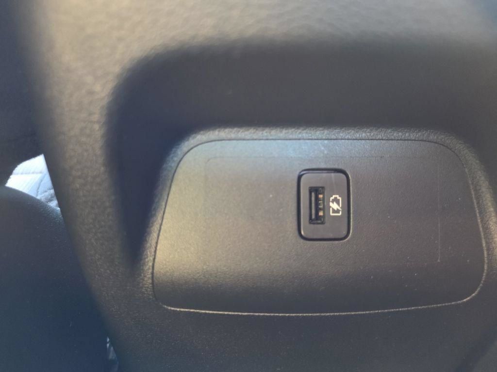 Used 2025 Nissan Sentra SV FWD image 29