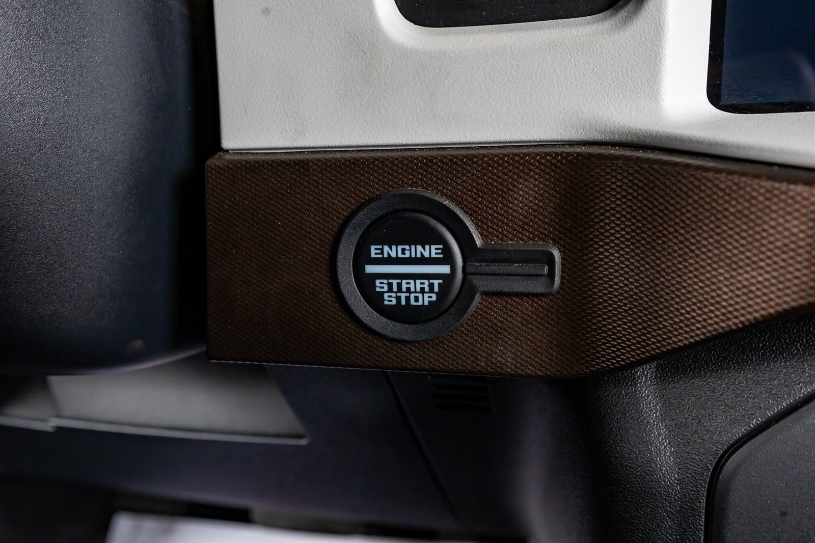 Used 2024 Ford Bronco Heritage Edition AWD/4WD image 26