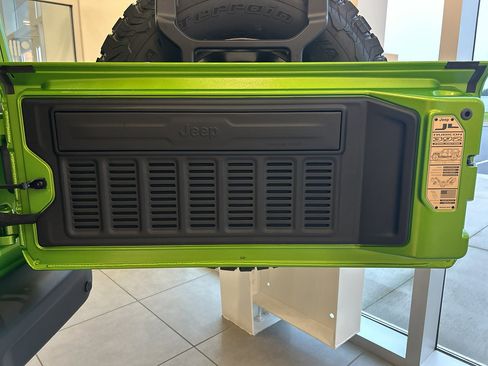 New 2025 Jeep Wrangler Unlimited Rubicon 392 image 13