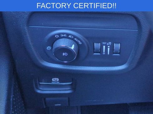 Certified 2025 Jeep Grand Cherokee Summit w/ Obsidian Package AWD/4WD image 19