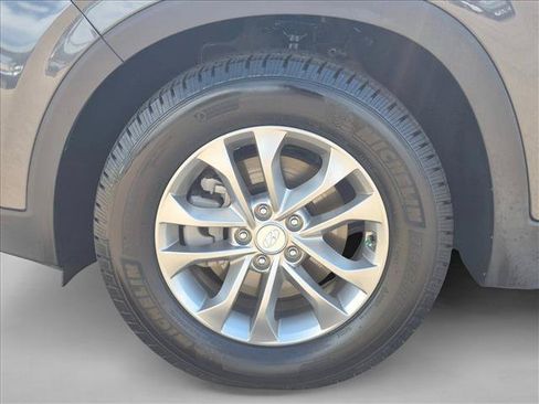 Used 2020 Hyundai Santa Fe SE AWD/4WD image 25