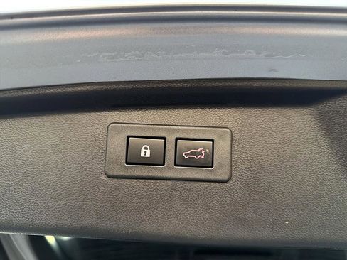 Used 2023 Subaru Outback Limited image 26