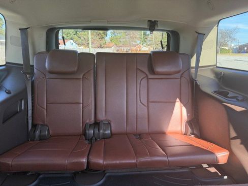 Used 2015 Chevrolet Tahoe LTZ image 16