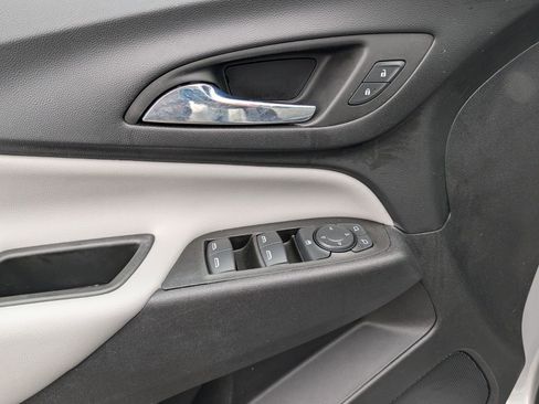 Used 2022 Chevrolet Equinox LS w/ LS Convenience Package image 25