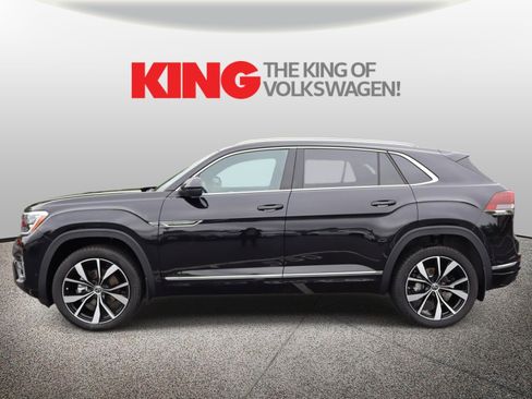 Certified 2026 Volkswagen Atlas Cross Sport SEL Premium R-Line AWD/4WD image 7