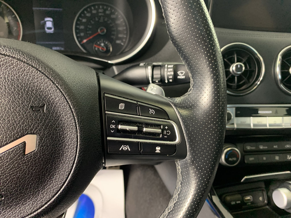 Used 2022 Kia Stinger GT-Line RWD image 19