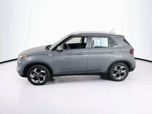 Used 2023 Hyundai Venue SEL w/ Cargo Package image 8