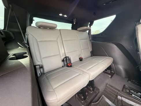 Used 2021 Chevrolet Tahoe LT w/ LT Signature Package image 23