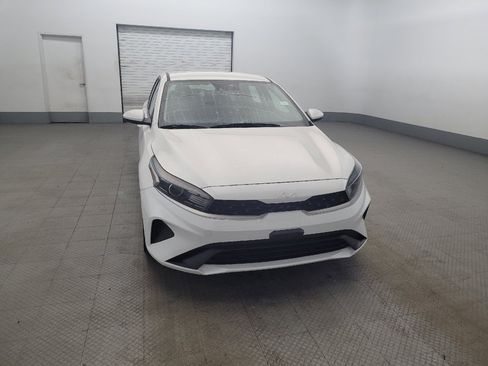 Used 2023 Kia Forte LXS FWD image 14