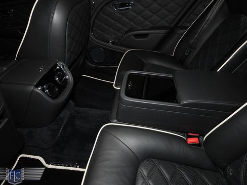 Used 2013 Bentley Mulsanne RWD image 20