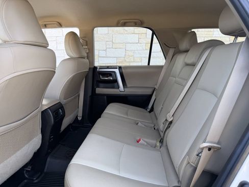 Used 2017 Toyota 4Runner SR5 Premium RWD image 26