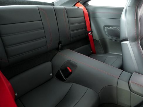 Used 2022 Porsche 911 Turbo image 21