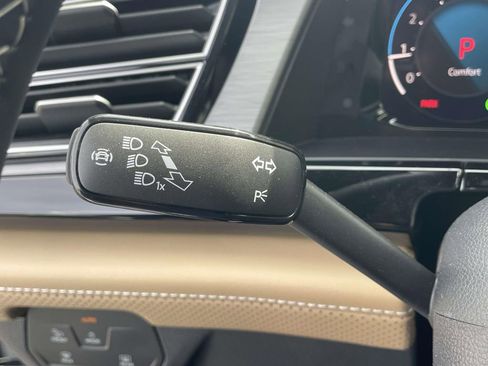 New 2026 Volkswagen Atlas Cross Sport SE FWD image 22