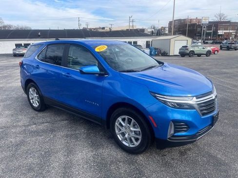 Used 2024 Chevrolet Equinox LT image 3