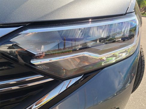 Used 2023 Volkswagen Jetta SE w/ Panoramic Sunroof Package image 33
