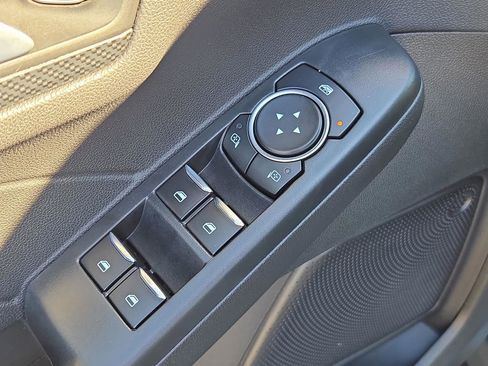 Used 2024 Ford Escape ST-Line image 16