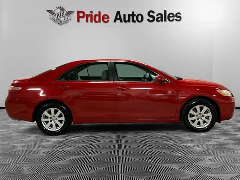Used 2009 Toyota Camry XLE FWD image 10