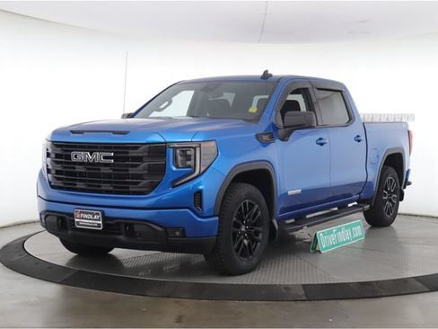 Used 2023 GMC Sierra 1500 Elevation w/ LPO, Elevation Black Package AWD/4WD image 10