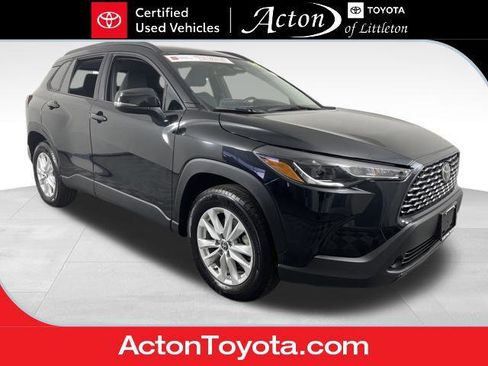 Certified 2024 Toyota Corolla Cross LE image 1