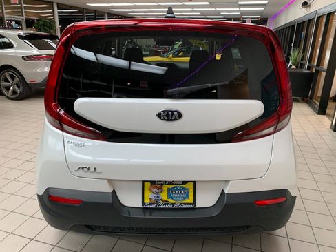 Used 2021 Kia Soul LX image 5