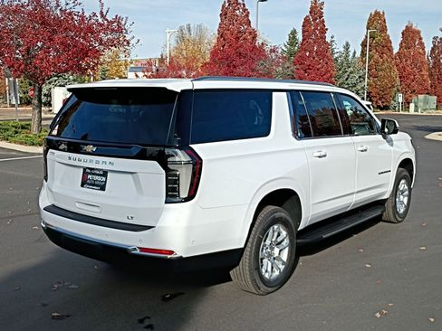 New 2026 Chevrolet Suburban LT w/ Comfort Package image 11