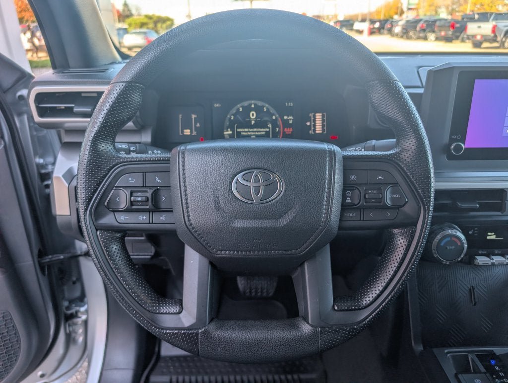 Certified 2025 Toyota Tacoma SR5 AWD/4WD image 15