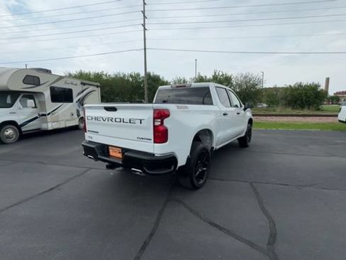 Used 2025 Chevrolet Silverado 1500 Custom Trail Boss w/ LPO, Dark Essentials Package AWD/4WD image 8